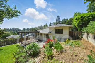 1959 Cortereal Avenue