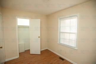 Charming 3-Bedroom, 2-Bathroom Duplex in Chapel Hill – Available Now!
