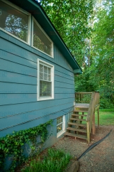 Charming 3-Bedroom, 2-Bathroom Duplex in Chapel Hill – Available Now!