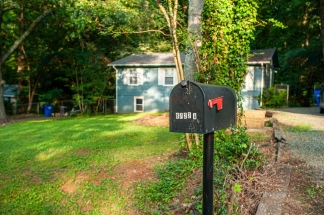 Charming 3-Bedroom, 2-Bathroom Duplex in Chapel Hill – Available Now!