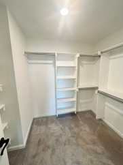 Charming 3-Bed 2.5 Bathroom in Prime Rogers Location