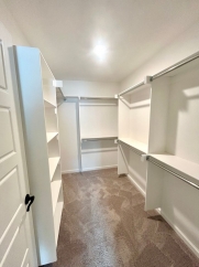 Charming 3-Bed 2.5 Bathroom in Prime Rogers Location