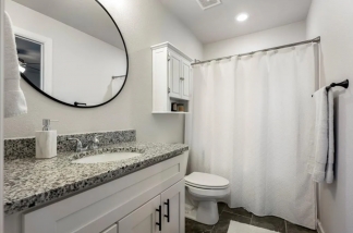 Charming 3-Bed 2.5 Bathroom in Prime Rogers Location