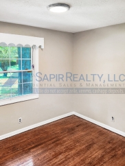 4510 Vinson Ave - Back by Popular Demand
Move in by July 15th and we’ll deliver a free 55 smart TV right to your doorstep.