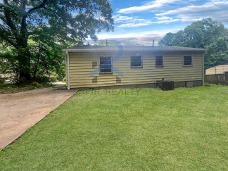 1017 Rebel Forest Dr - Sizzling Summer Steal! Move in by Aug 15th and choose your reward — a FREE 55 Smart TV or a $250 Amazon gift card, on us! Don’t miss out!