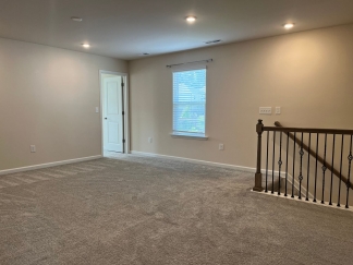 AMAZING LOCATION, Fantastic 4 Bed Home, Internet Included, Available Now!