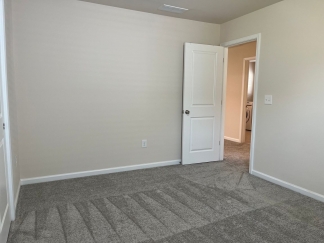 AMAZING LOCATION, Fantastic 4 Bed Home, Internet Included, Available Now!