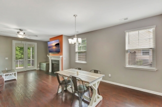 Large open floor plan in Spring Grove Plantation