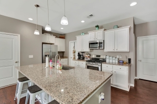 Large open floor plan in Spring Grove Plantation