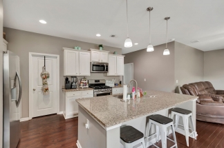 Large open floor plan in Spring Grove Plantation
