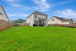 Large open floor plan in Spring Grove Plantation