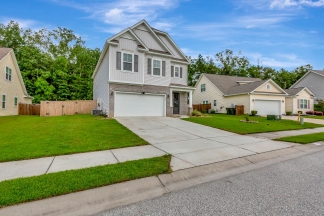Large open floor plan in Spring Grove Plantation