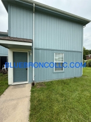 3-Bedroom Townhome in Peculiar – Spacious Layout in Ray-Pec School District!