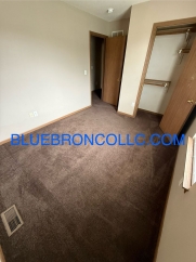 3-Bedroom Townhome in Peculiar – Spacious Layout in Ray-Pec School District!