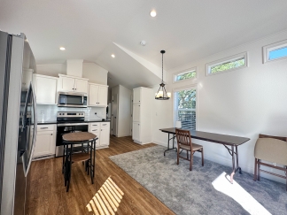 Private Newly Built ADU Moments From Downtown Los Gatos!