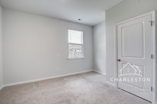 104 Sunray Ln - Available Now!