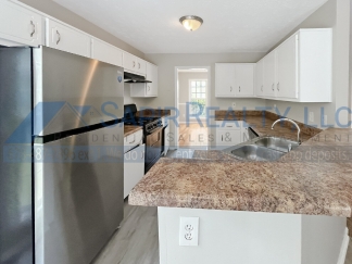 11987 Harbour Town Pkwy - Back by Popular Demand!
Move in by July 30th and we’ll deliver a free 55 smart TV right to your doorstep.