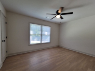 Build to Rent 4 Bdrm Lake Access - Open House Mon-Thurs 9 to 4pm No Appt Neccesssary