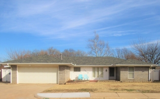 Immaculate Cul de Sac Rental 3-Bed Home with HOA Pool, Lake, Park, Jogging Track