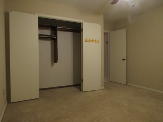 Immaculate Cul de Sac Rental 3-Bed Home with HOA Pool, Lake, Park, Jogging Track