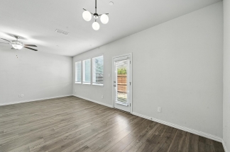 Modern 3-Bedroom Townhome in Prime Lewisville Location