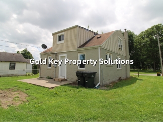 2 BR 1 BA Downstairs Apartment with Central Air, Basement, and ALL UTILITIES INCLUDED! (NO SECTION 8)