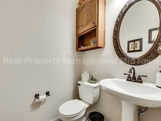 Spacious, Freshly Updated Family Home in Prime Mansfield Location!
