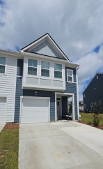Bright & Stylish 3-Bedroom End-Unit Townhome