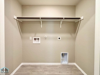 Live in Luxury in this beautiful 3bed/2bath single story home near Randolph & Ft. Sam!
