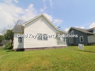 3 Bed 1 Bath Home For Rent W/ Fenced Yard
