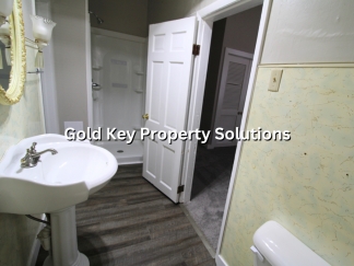3 Bed 1 Bath Home For Rent W/ Fenced Yard