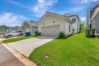 Charming Home in Whitney Lake