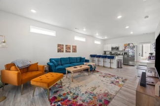 BEAUTIFUL 3 Bedroom 2.5 Bath 2-story home located in Bentonville!!!!