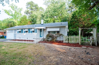 Charming 3-Bedroom Home for Rent in Durham, NC – Landscaping Included!