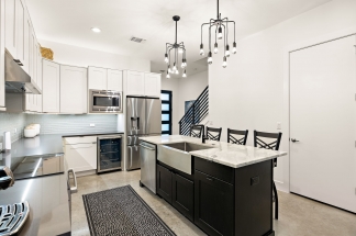 1310 Choquette Drive, Unit B - R25 - Green Team