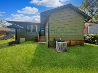 1227 Hill St - Back by Popular Demand!
Move in by July 30th and we’ll deliver a free 55 smart TV right to your doorstep.