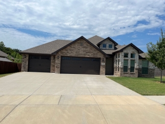 BEAUTIFUL 3 Bedroom 2 Bath Home in Pea Ridge