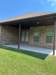 BEAUTIFUL 3 Bedroom 2 Bath Home in Pea Ridge