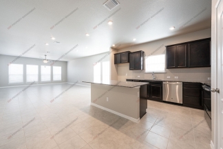 Stunning 4-Bedroom Home in Villages of Westfield