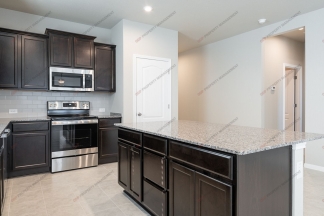 Stunning 4-Bedroom Home in Villages of Westfield