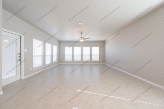 Stunning 4-Bedroom Home in Villages of Westfield