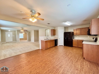 Your Perfect Retreat Awaits! A Charming 3-Bedroom 2-Bath Home Nestled in a Friendly Neighborhood!