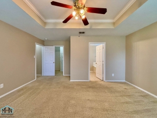 Your Perfect Retreat Awaits! A Charming 3-Bedroom 2-Bath Home Nestled in a Friendly Neighborhood!