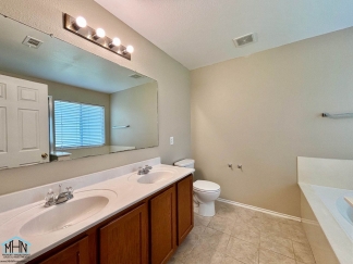 Your Perfect Retreat Awaits! A Charming 3-Bedroom 2-Bath Home Nestled in a Friendly Neighborhood!