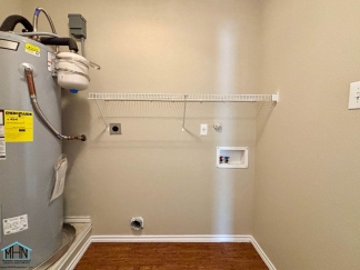 Your Perfect Retreat Awaits! A Charming 3-Bedroom 2-Bath Home Nestled in a Friendly Neighborhood!