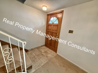 2 Bedroom, 1.5 Bath Now Available!