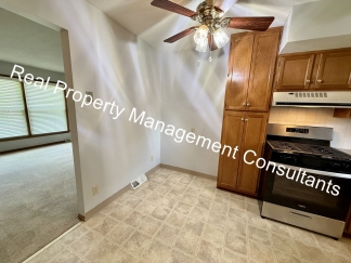 2 Bedroom, 1.5 Bath Now Available!