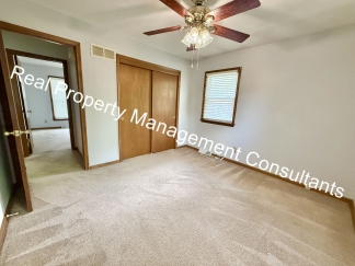 2 Bedroom, 1.5 Bath Now Available!