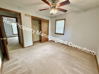 2 Bedroom, 1.5 Bath Now Available!