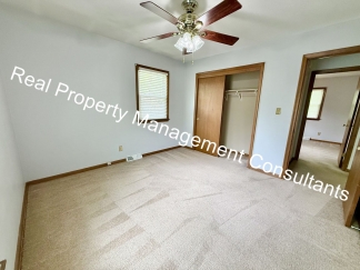 2 Bedroom, 1.5 Bath Now Available!